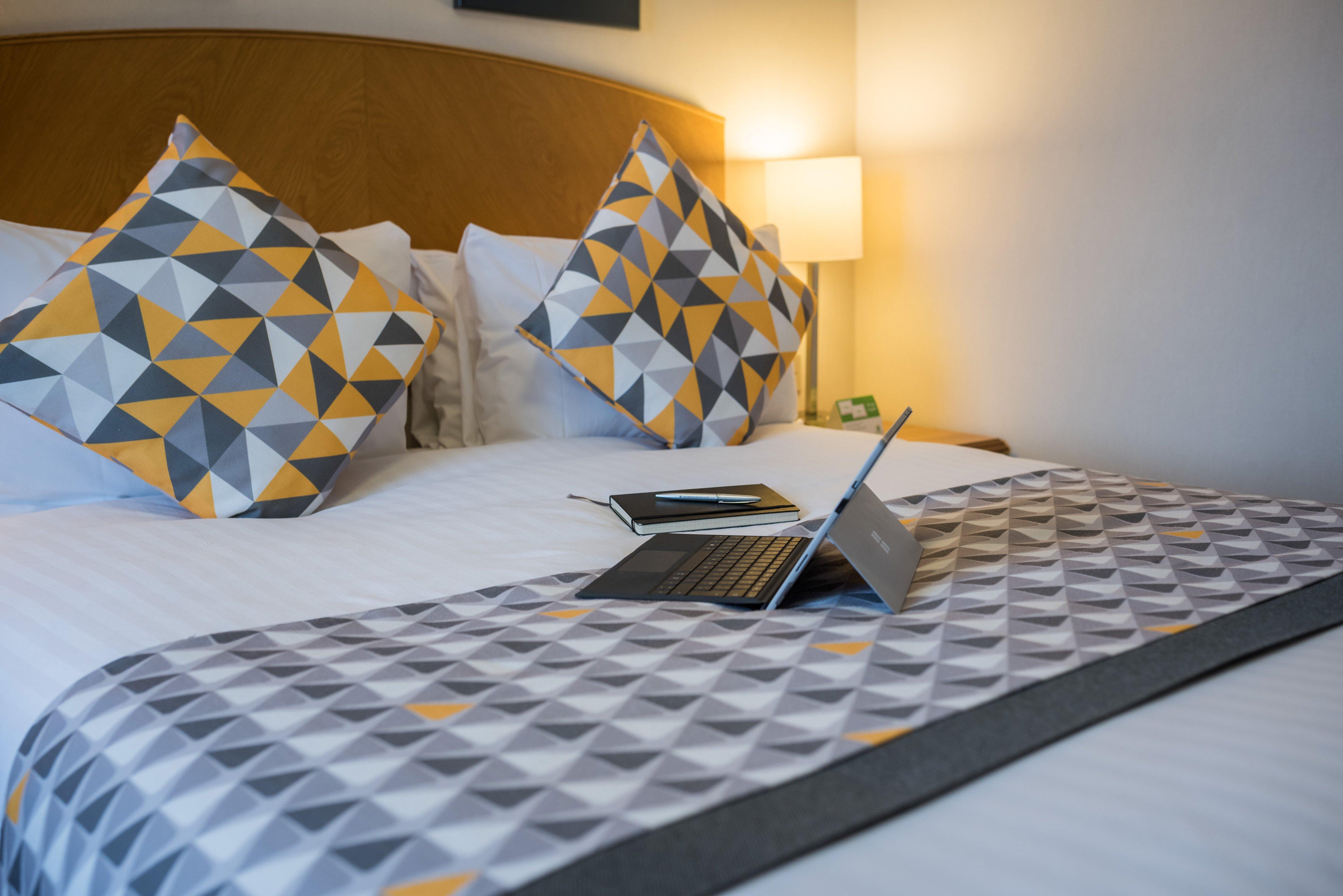 Holiday Inn Manchester West By Ihg Salford  Dış mekan fotoğraf