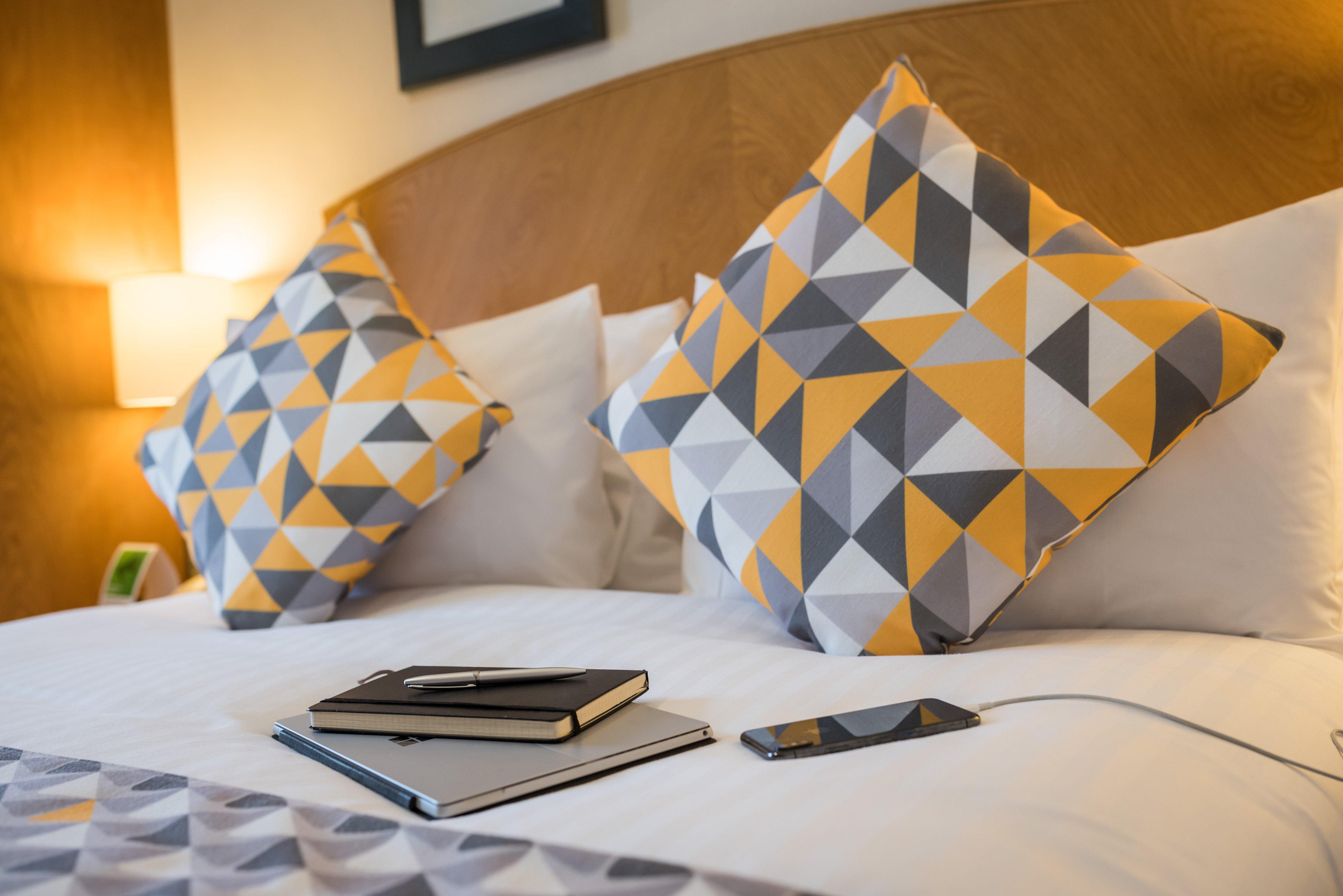 Holiday Inn Manchester West By Ihg Salford  Dış mekan fotoğraf