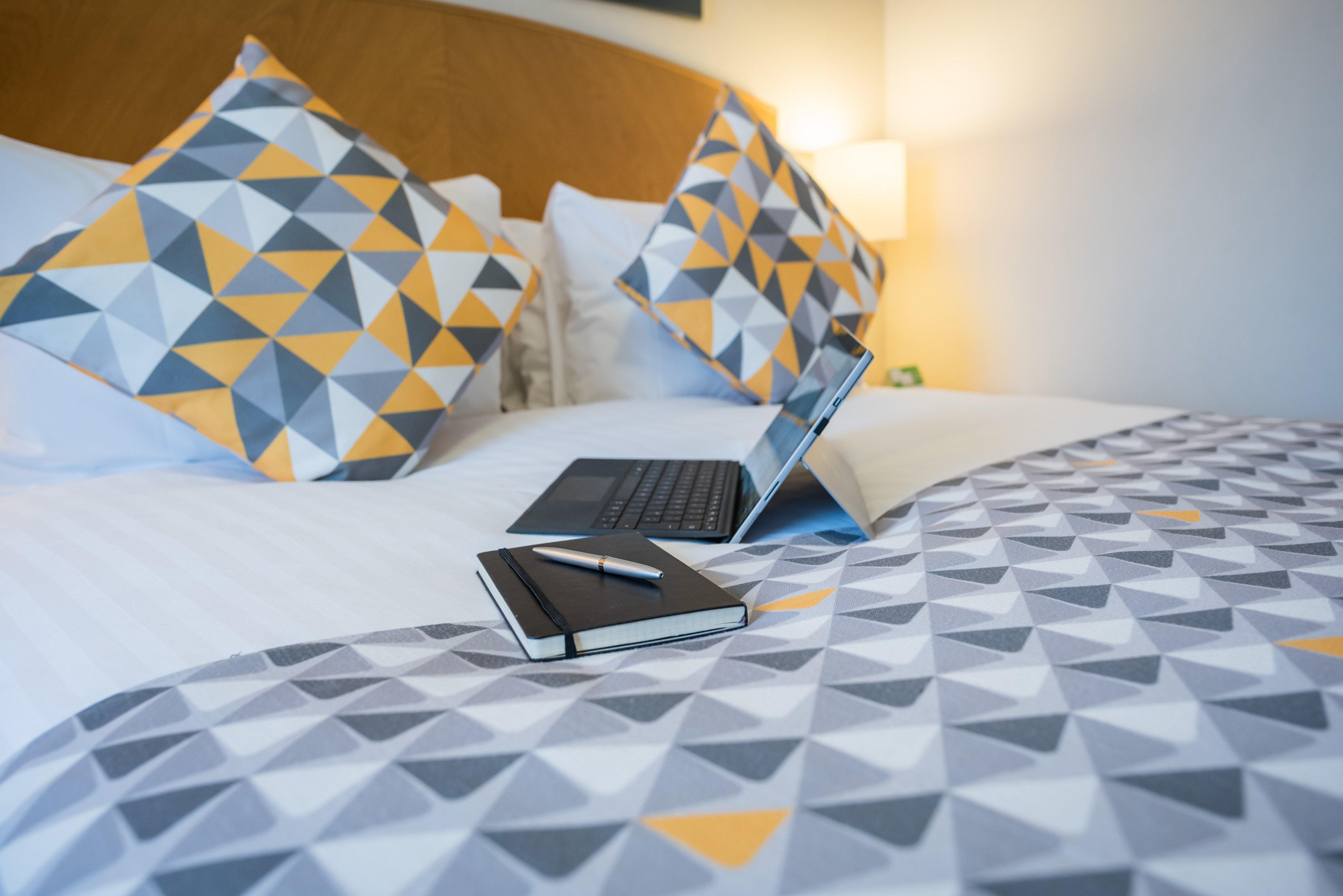 Holiday Inn Manchester West By Ihg Salford  Dış mekan fotoğraf