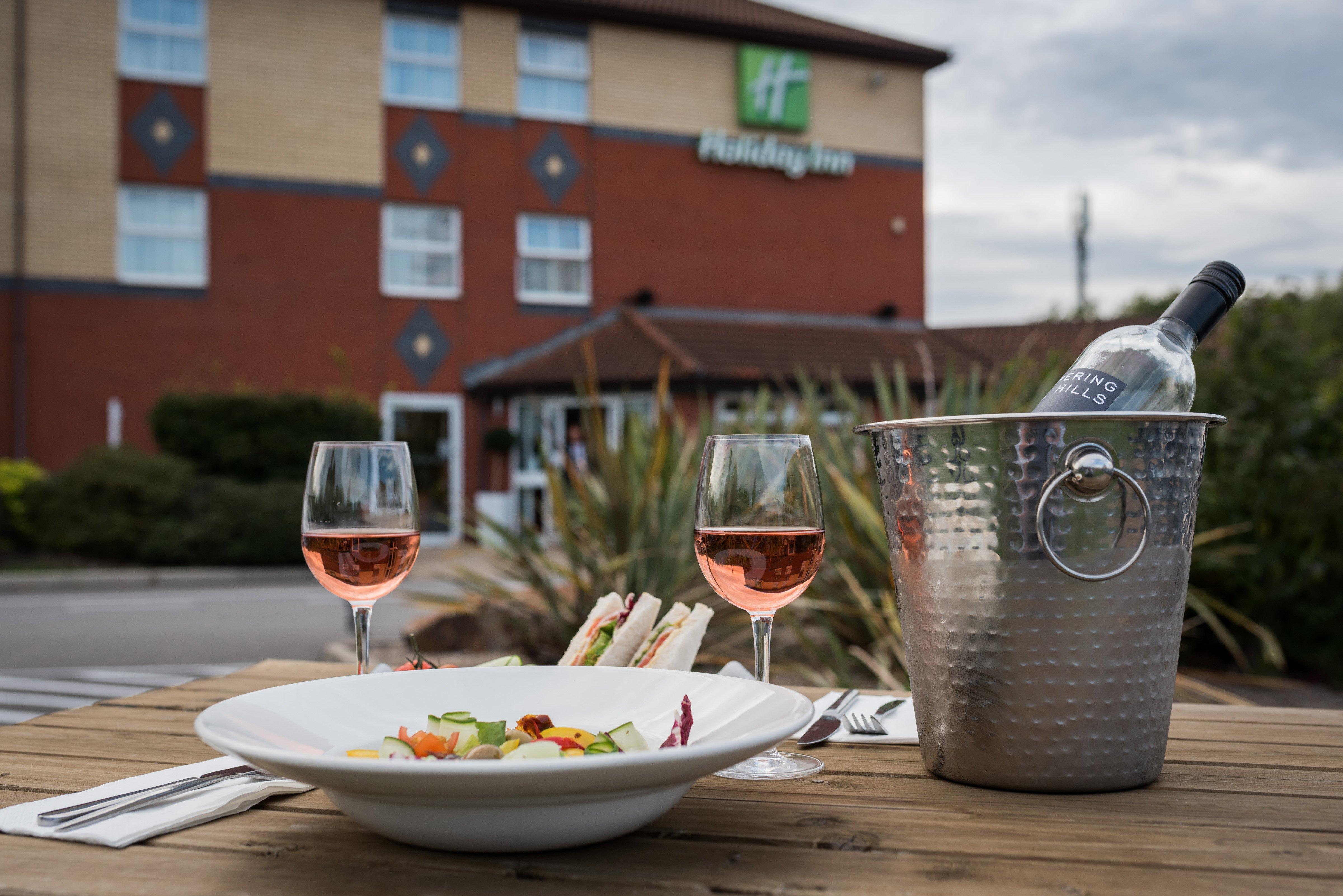 Holiday Inn Manchester West By Ihg Salford  Dış mekan fotoğraf