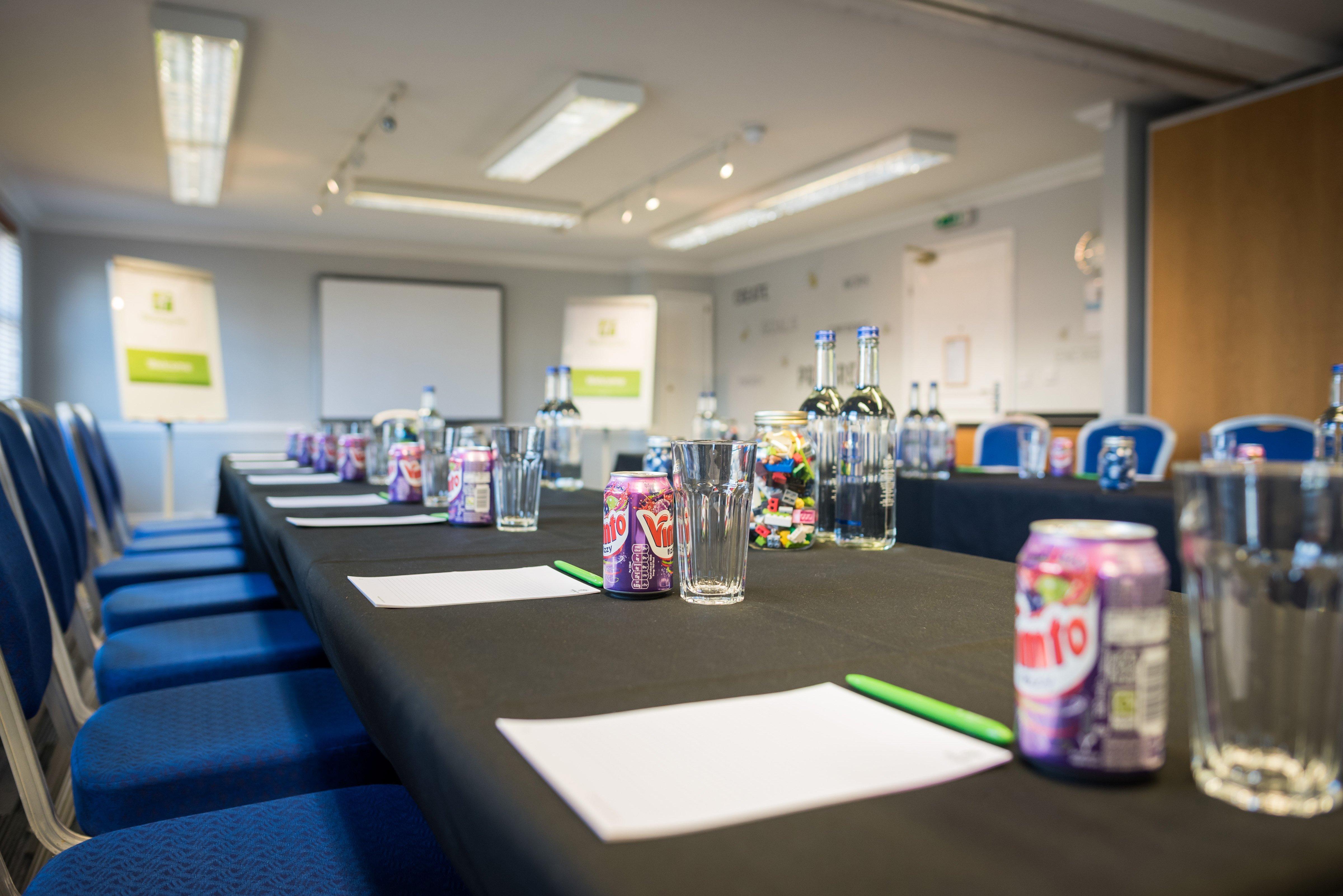 Holiday Inn Manchester West By Ihg Salford  Dış mekan fotoğraf