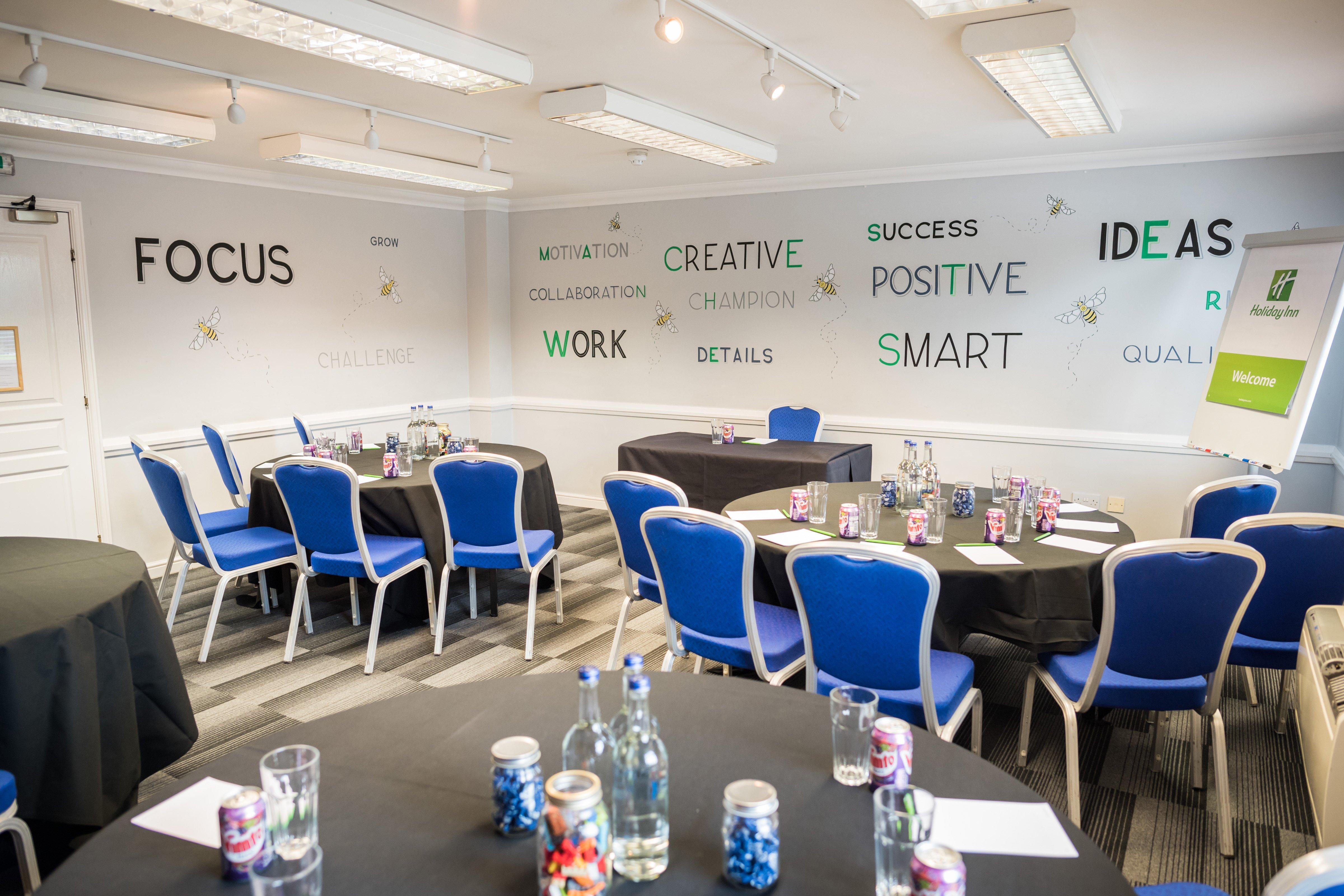 Holiday Inn Manchester West By Ihg Salford  Dış mekan fotoğraf