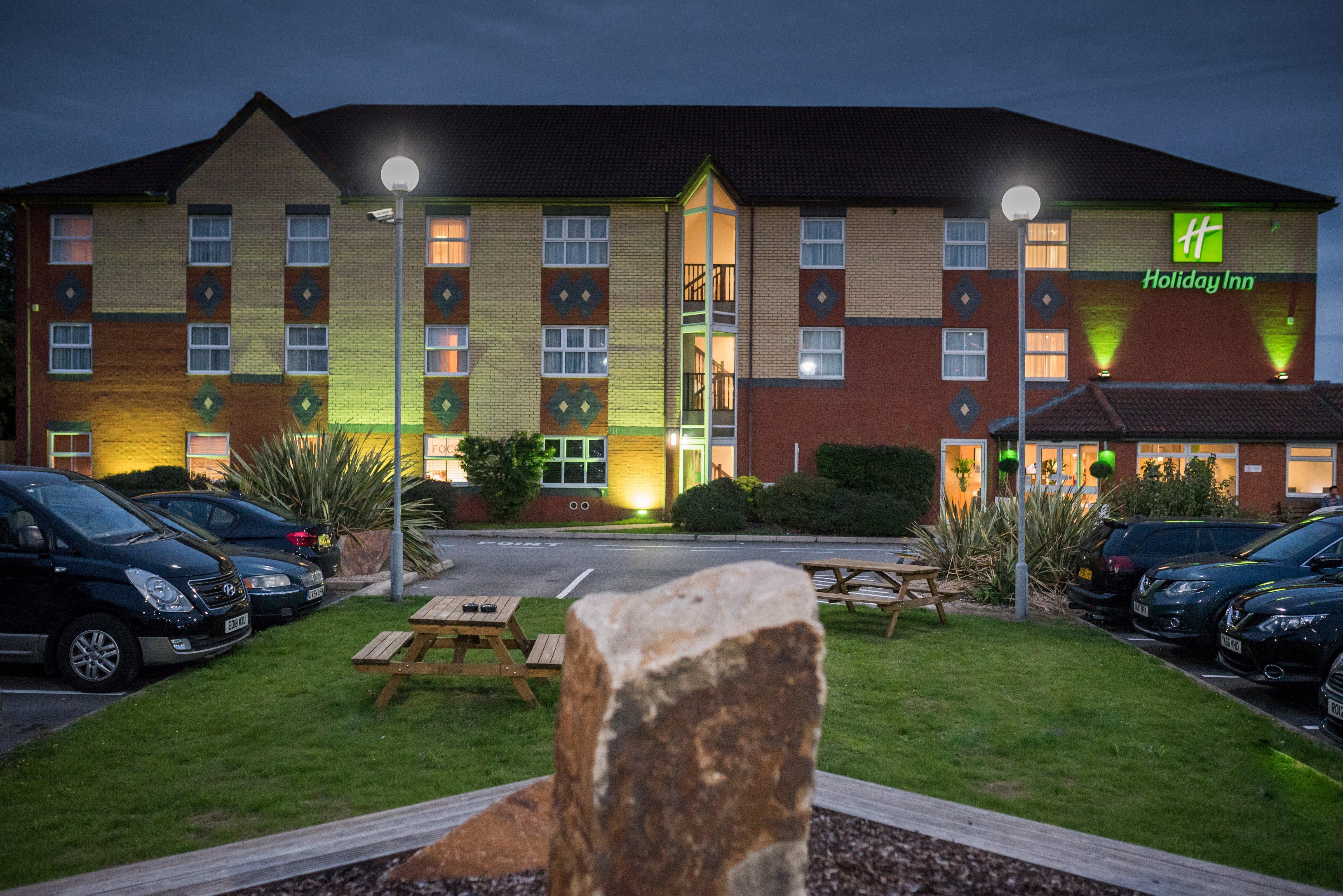 Holiday Inn Manchester West By Ihg Salford  Dış mekan fotoğraf